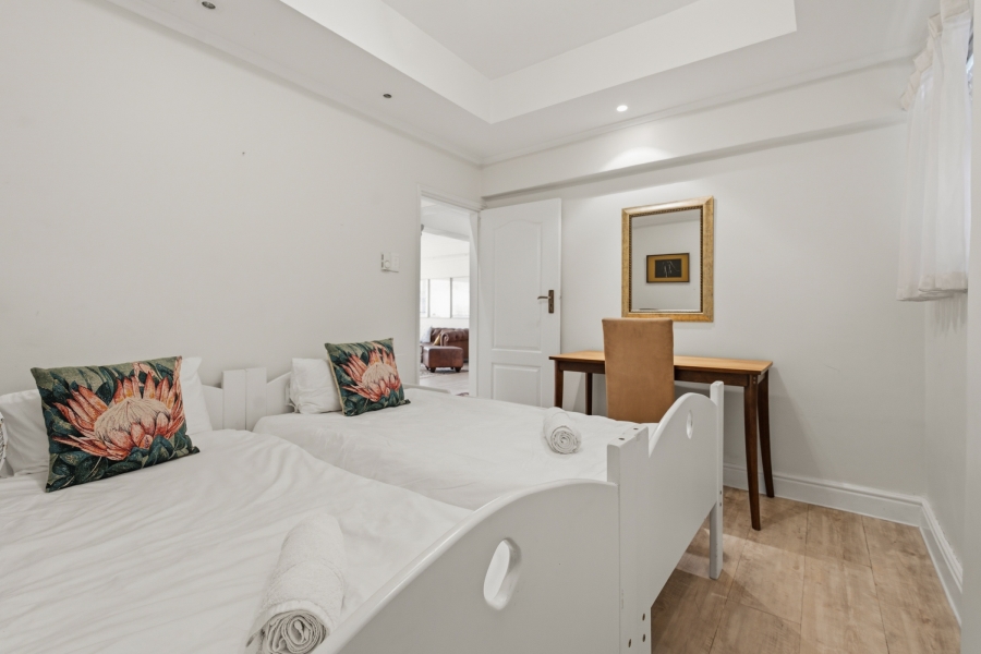 To Let 3 Bedroom Property for Rent in Sea Point Western Cape